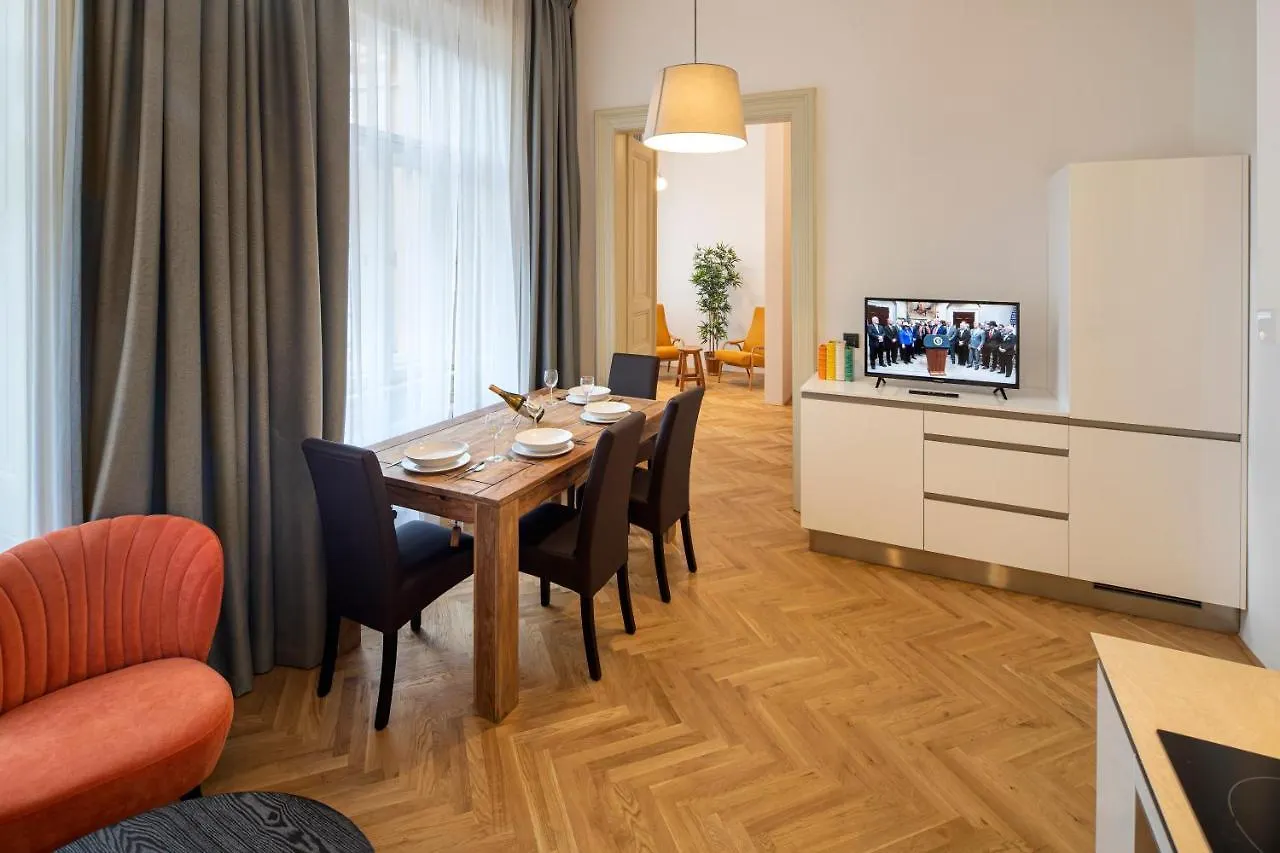 Old Town - Jungmannova Apartments Prag