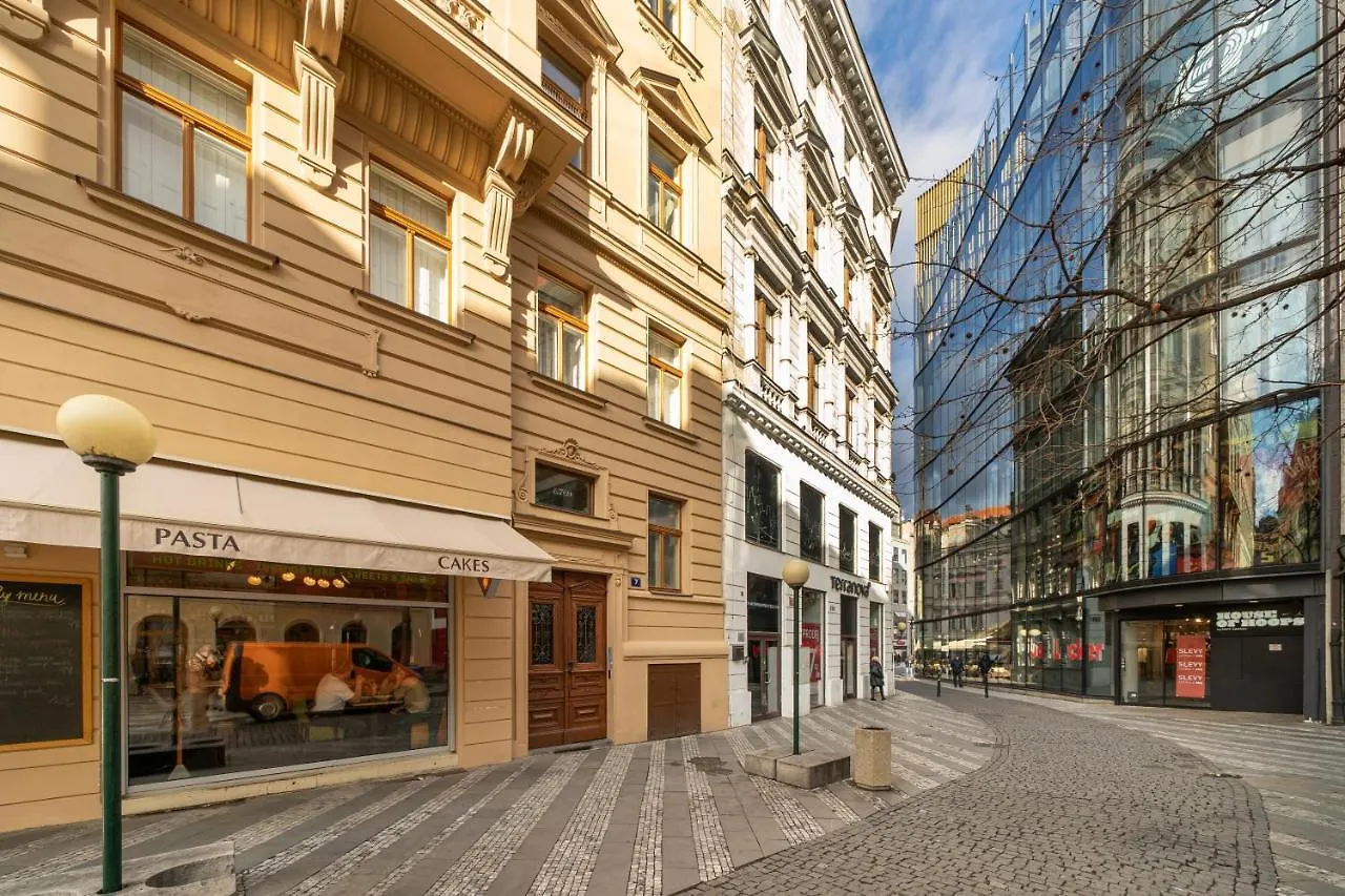 Old Town - Jungmannova Apartments Prag